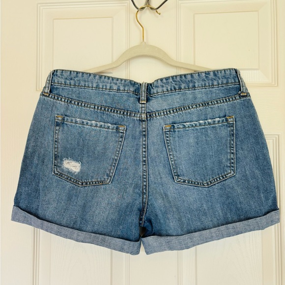 GAP sexy boyfriend denim shorts - Picture 2 of 3